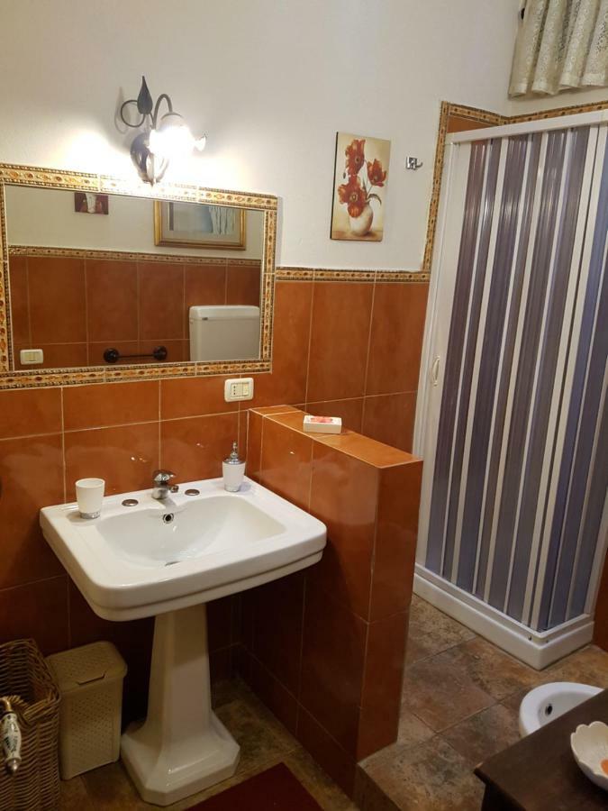 " Sicilian Cottage " Apartment Old Historic Center Palermo Luaran gambar